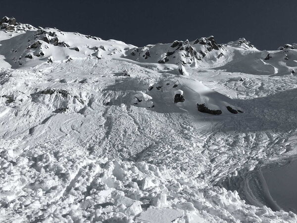 © Hans Martin Henny